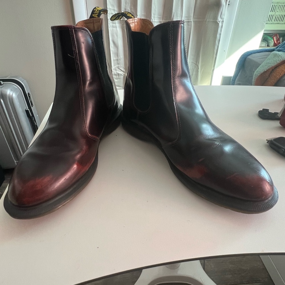 Dr. Martens women’s Flora Arcadia Chelsea boots in cherry red, size 9 - Picture 4 of 5